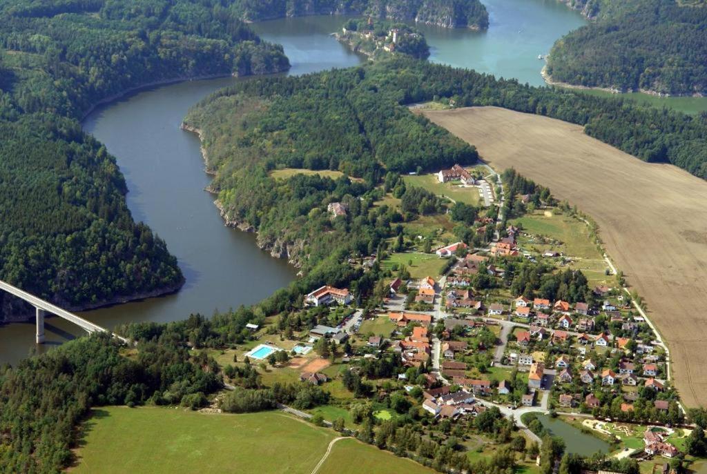 Hotel Bungalovy Zvikov Zvíkovské Podhradí Exteriér fotografie